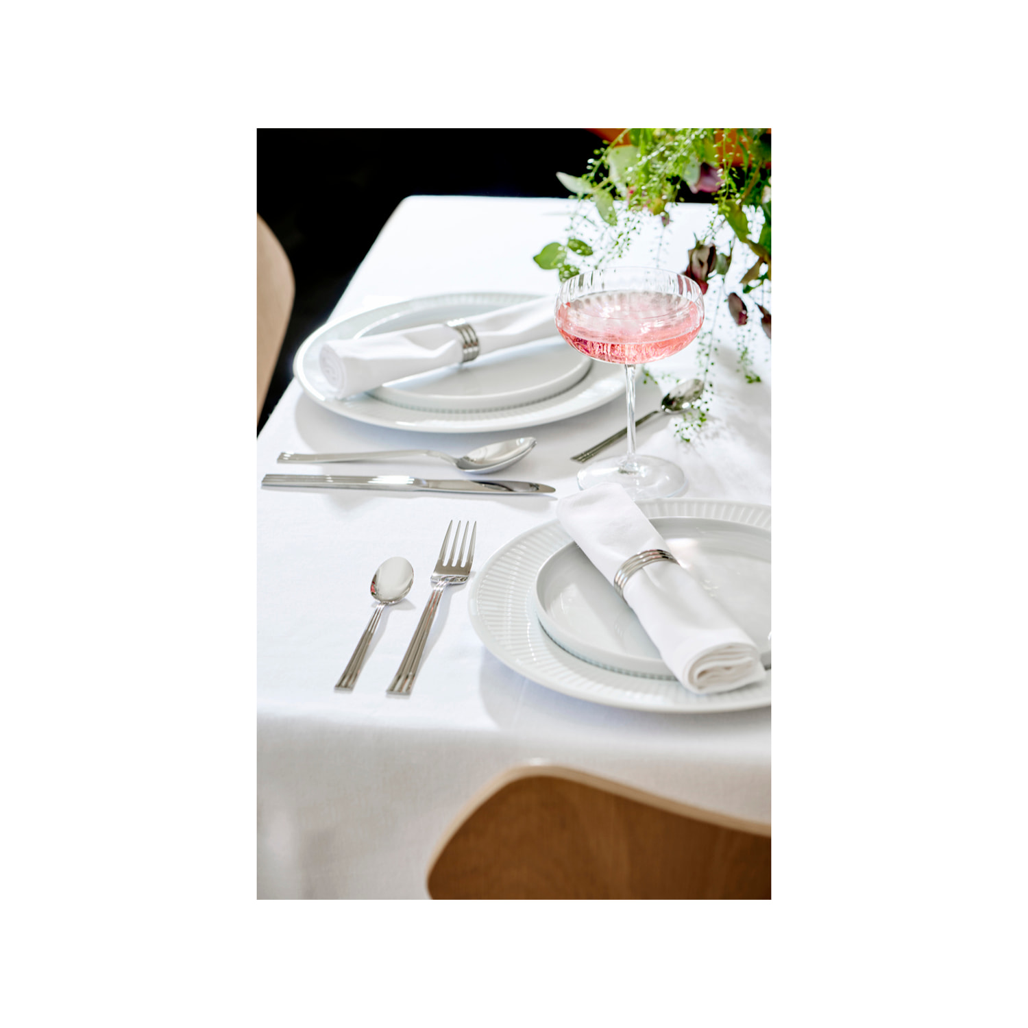 Ensemble de couverts Thebe Edition 2024