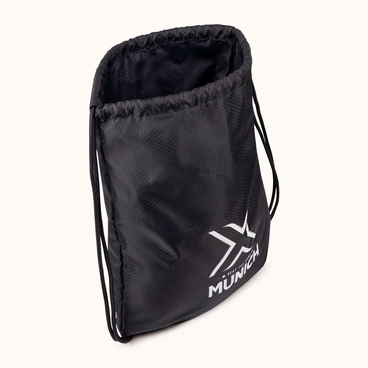 Mochila de Cuerdas Deportiva Negra con Logotipo Frontal GYMSACK BLACK