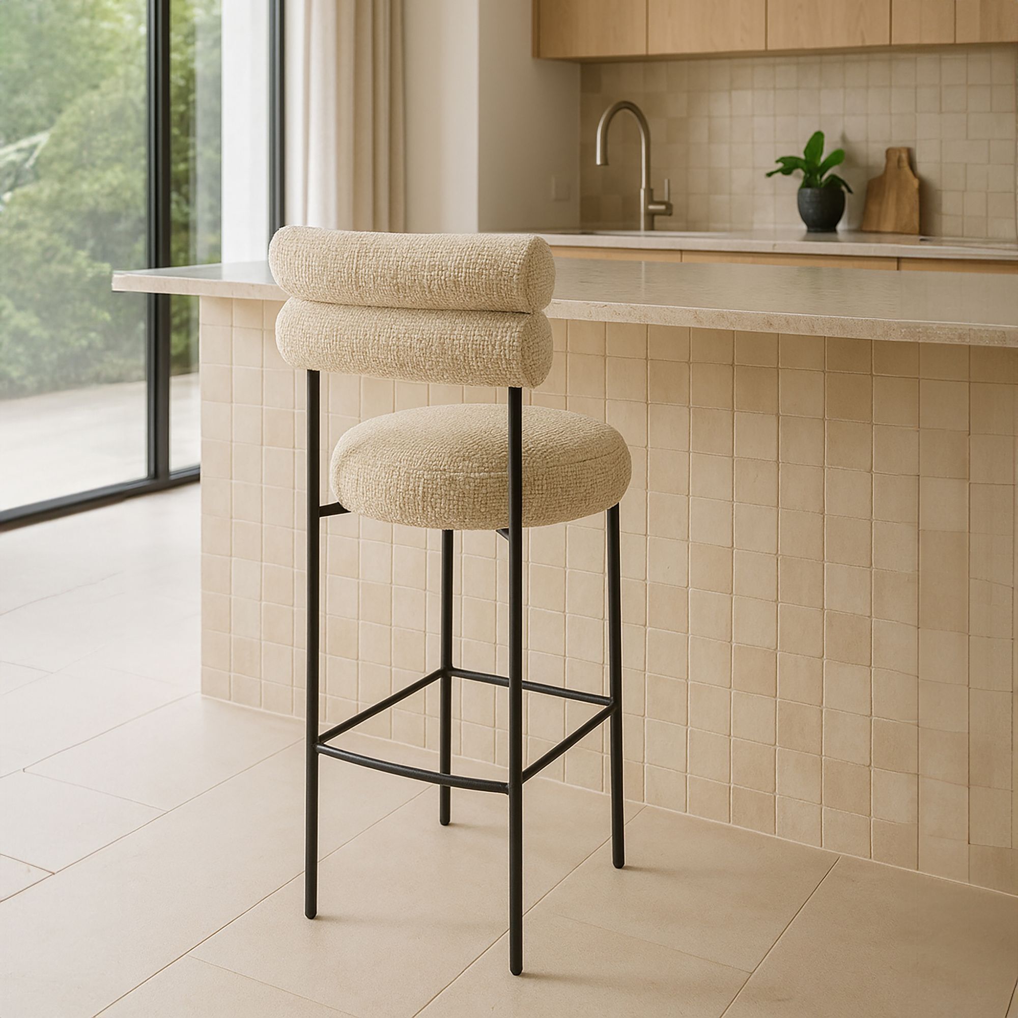 Lot de 2 chaises de bar en tweed beige avec pieds en métal noir GINA