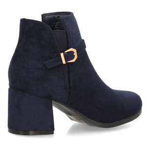 Botines elegantes con hebilla y tacon