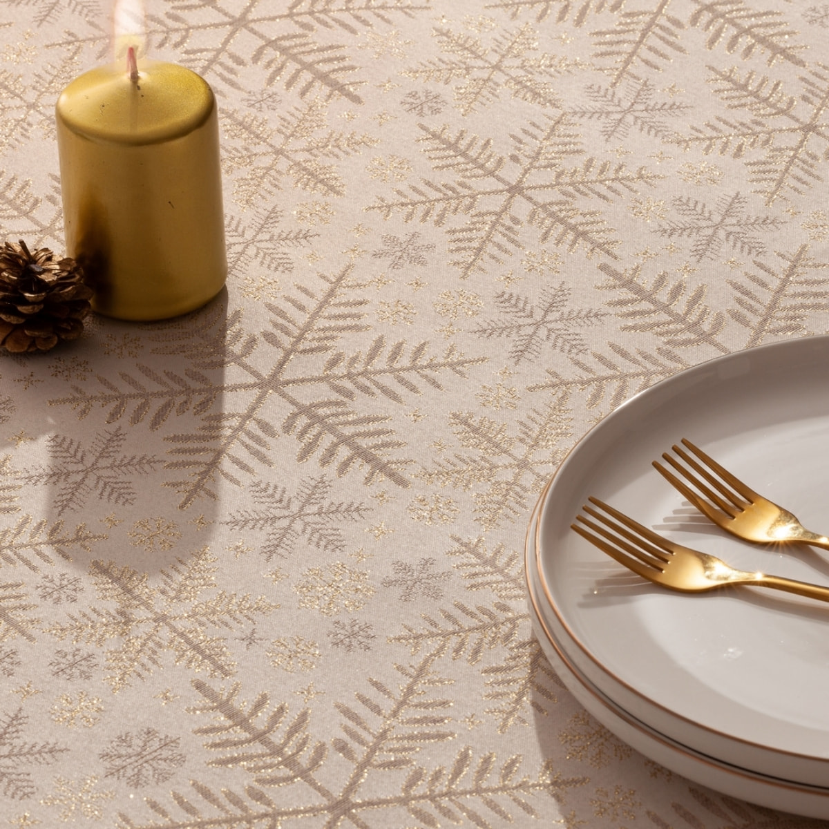 Mantel antimanchas LOANA GOLD