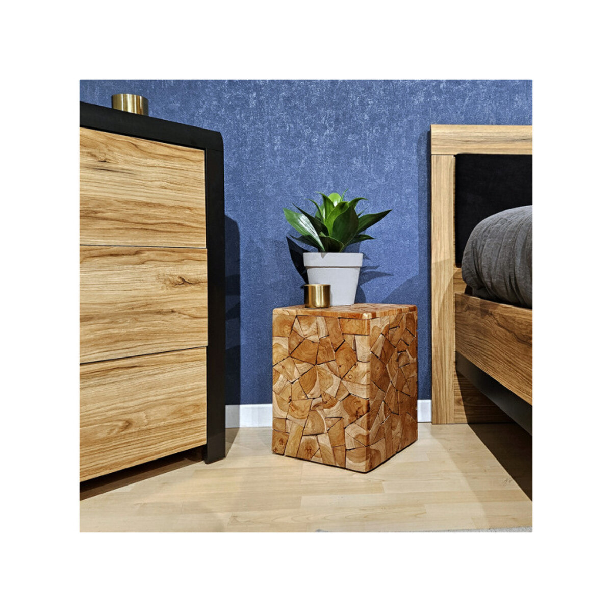 Tabouret carré artisanal 40 cm de haut en bois de teck - COLUMBIA