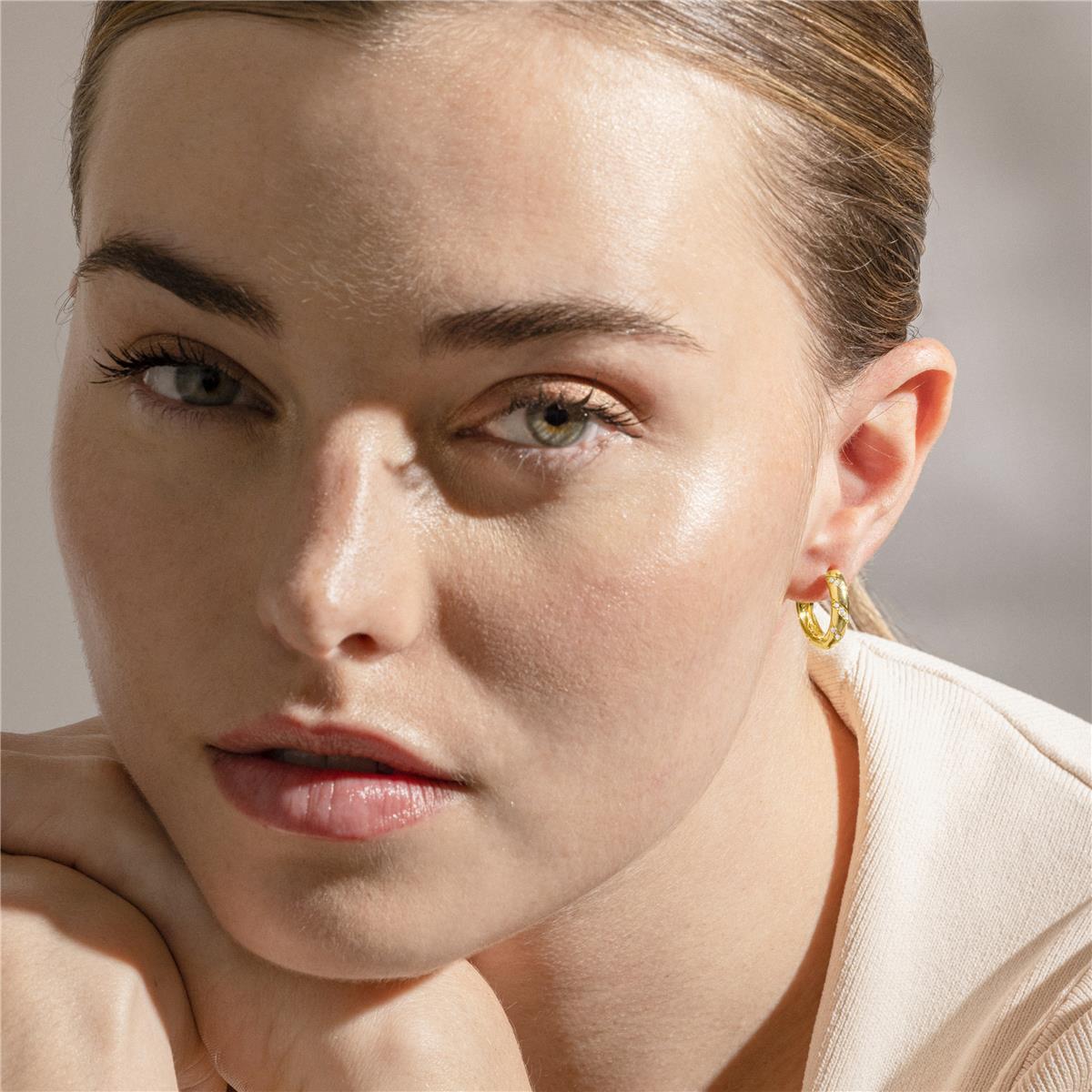 Pendientes Lux by Lux acabados oro amarillo 18k