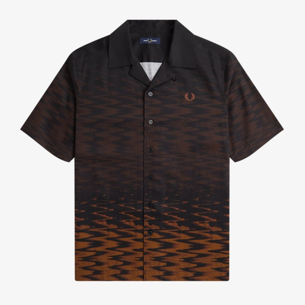 CAMISETA FRED PERRY WAVE GRAPHIC REVERE COLLAR