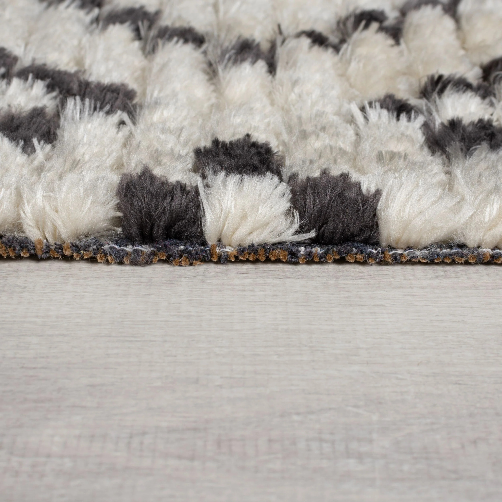 Tapis style berbere SABRI Monochrome