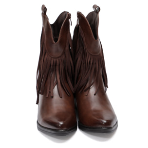 Stivaletto in simil pelle con frangia