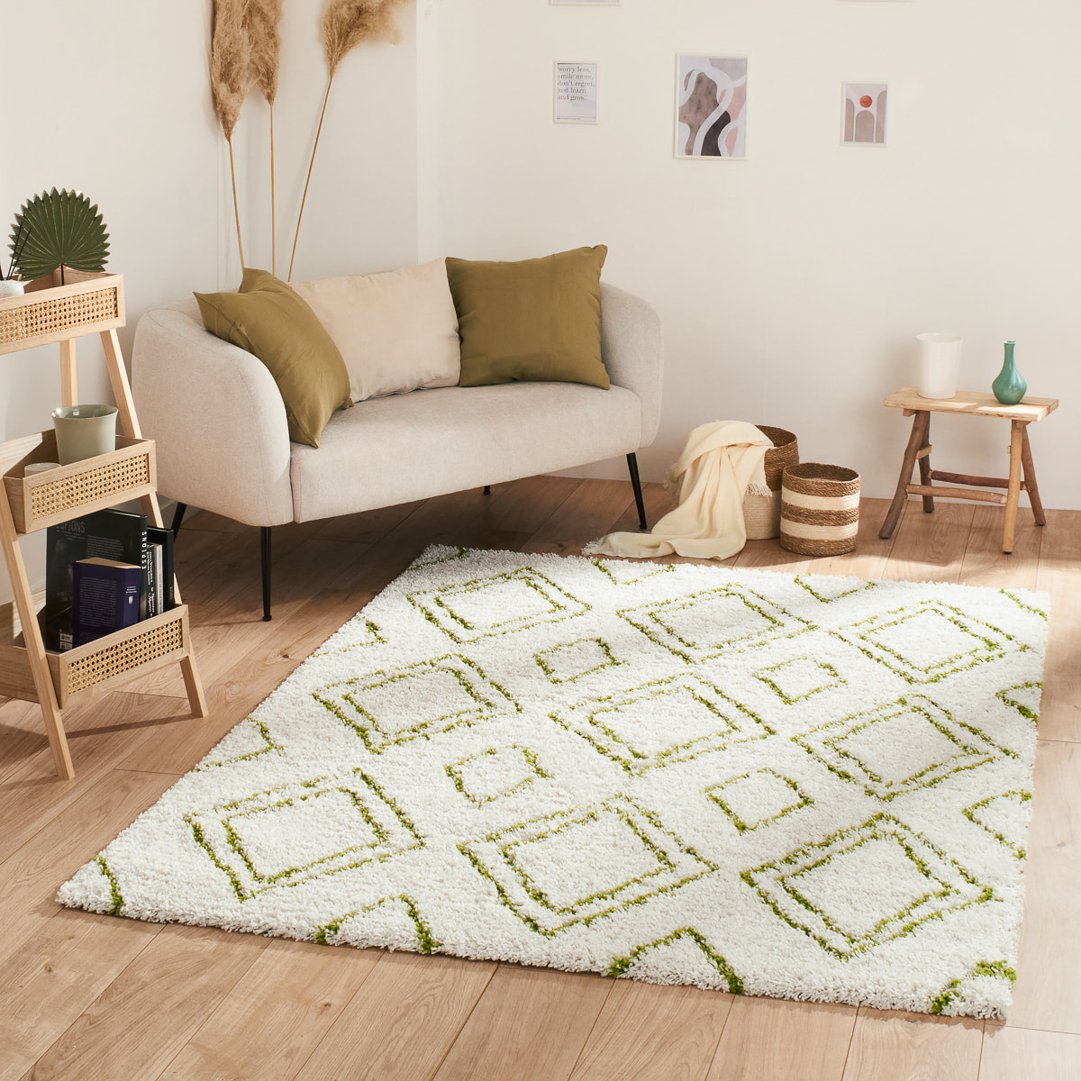 Terra - tapis shaggy de salon en laine artificielle vert prairie