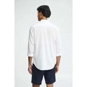 Camisa cotolino blanca con cuello mao, corte regular y bordado Rigby Go