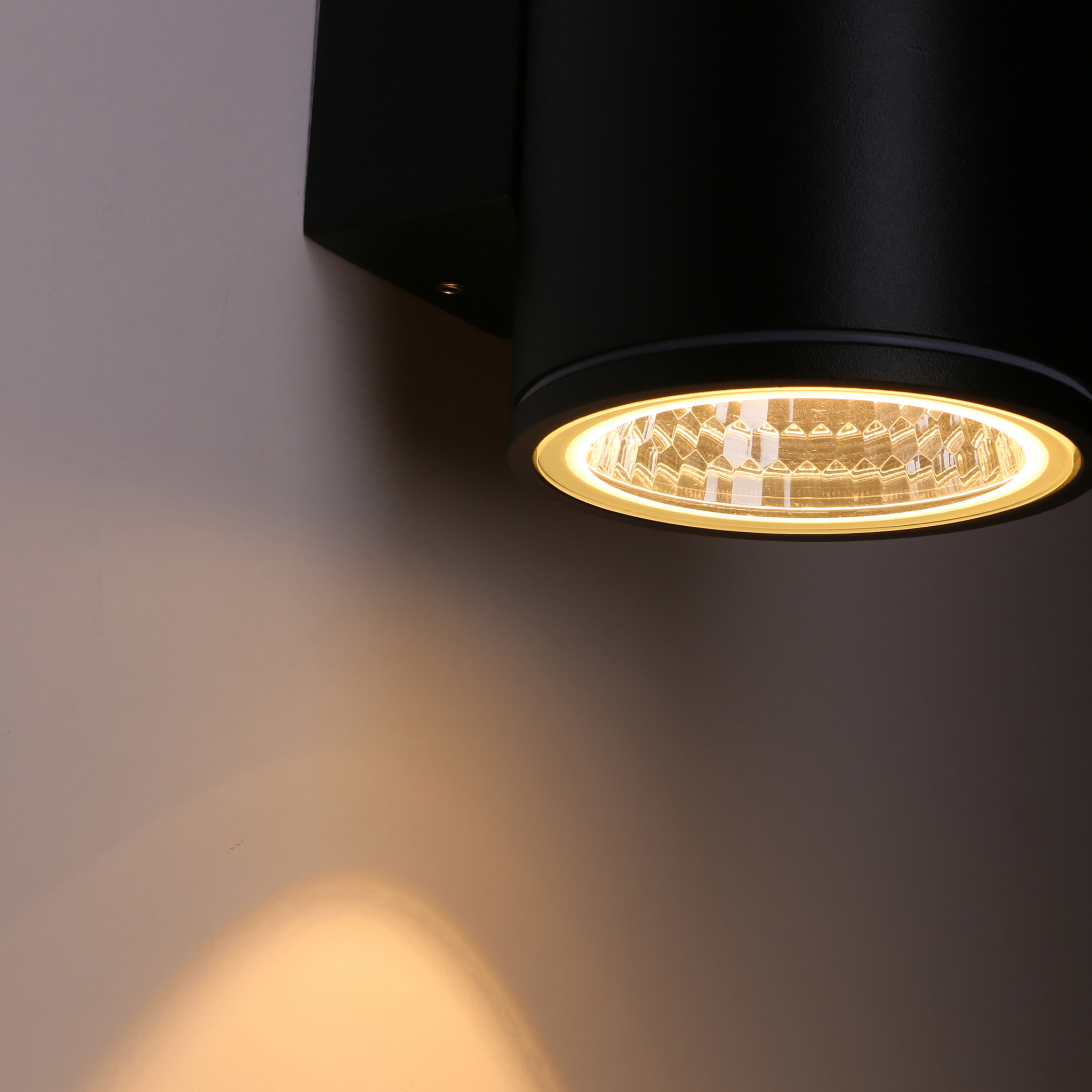 Forlight Aplique Ip54 Orion Single Emission Led 5,6W 3000K Negro 527Lm