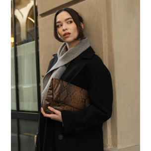 Bolso de mano marrón efecto serpiente