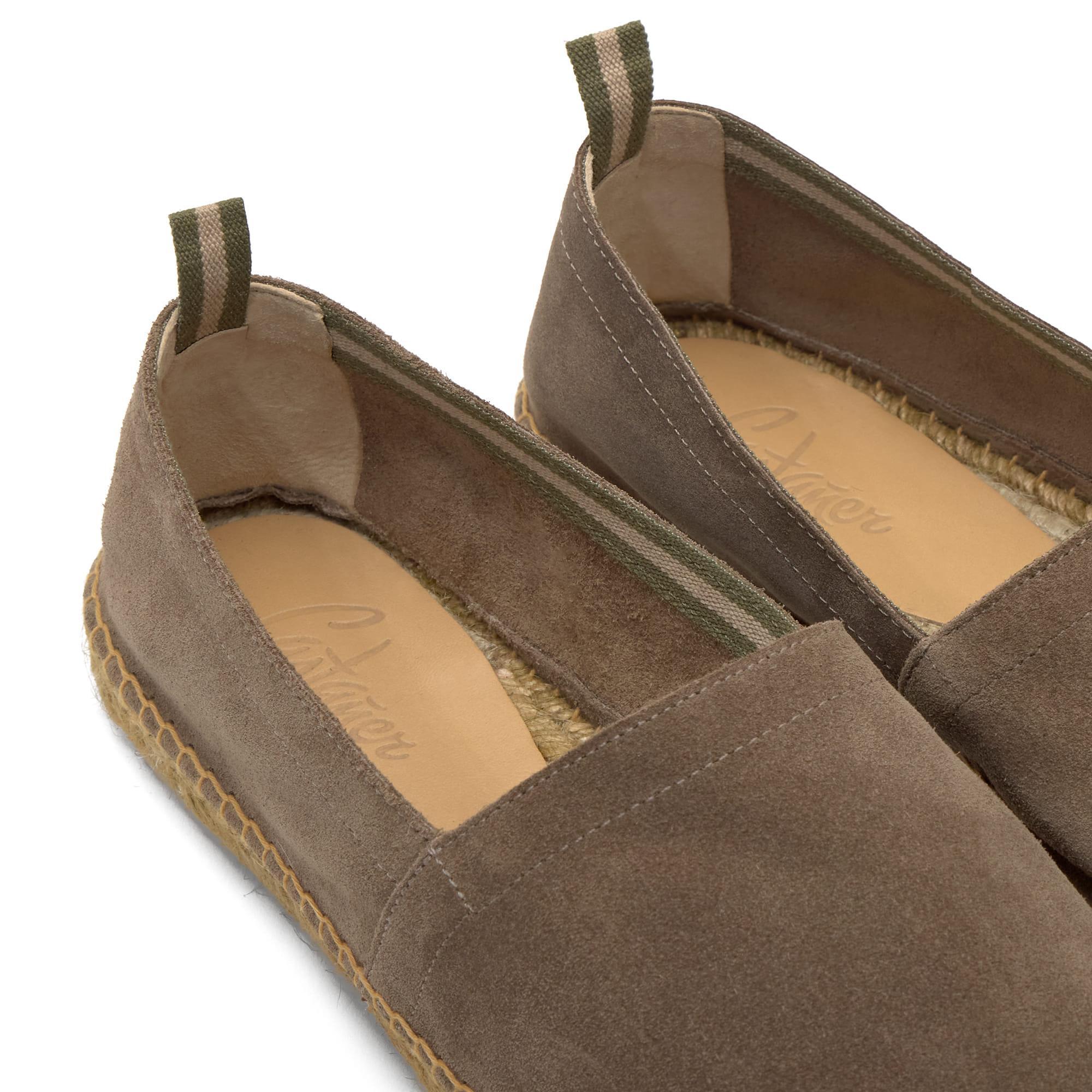 Icónica alpargata Pablo estilo camping en serraje