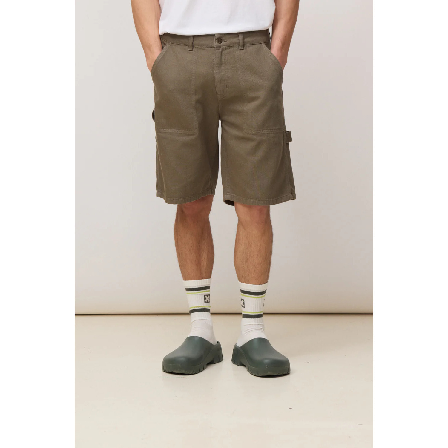 PANTALÓN CORTO FRANK OLIVE GREEN