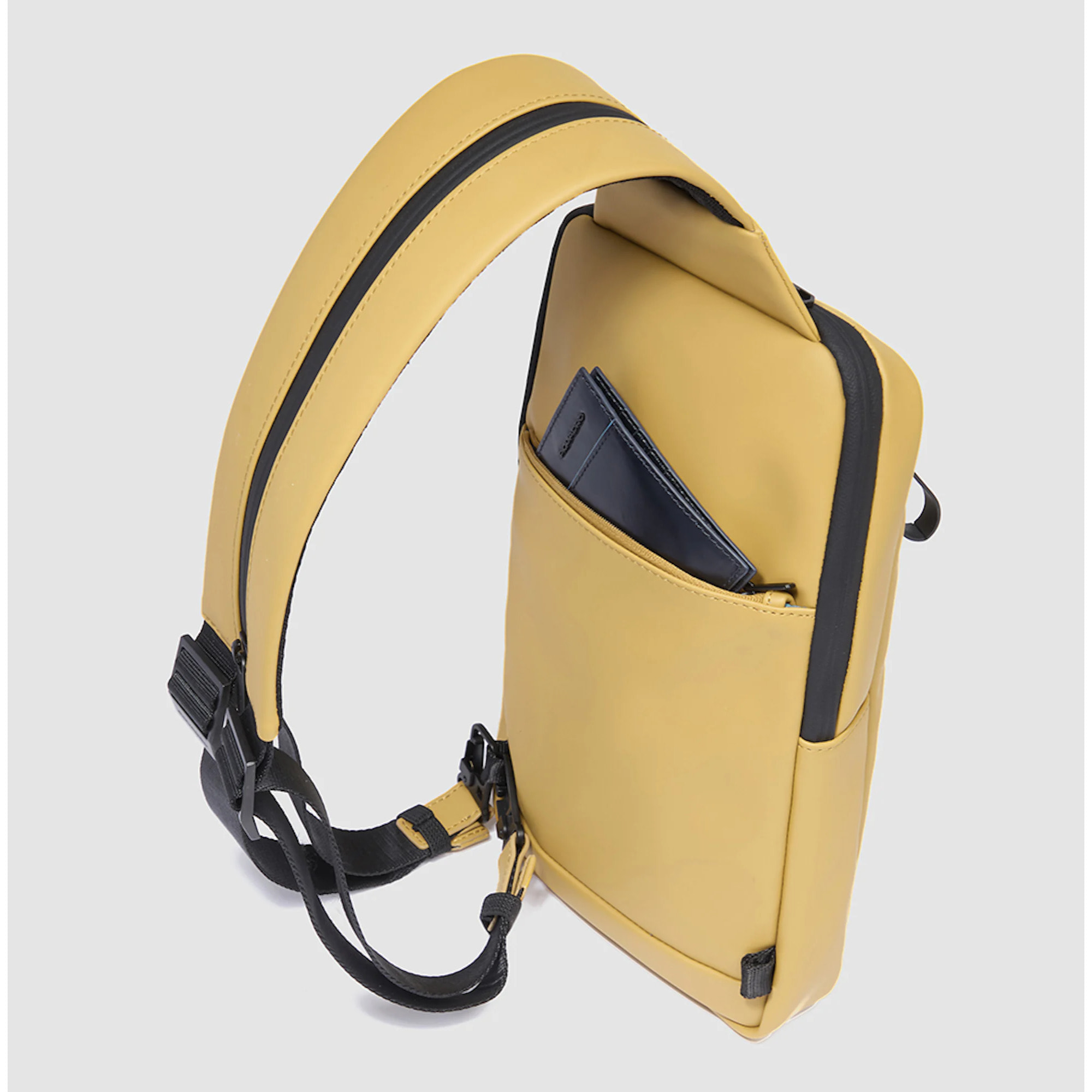 Piquadro Zaino monospalla resistente all' acqua