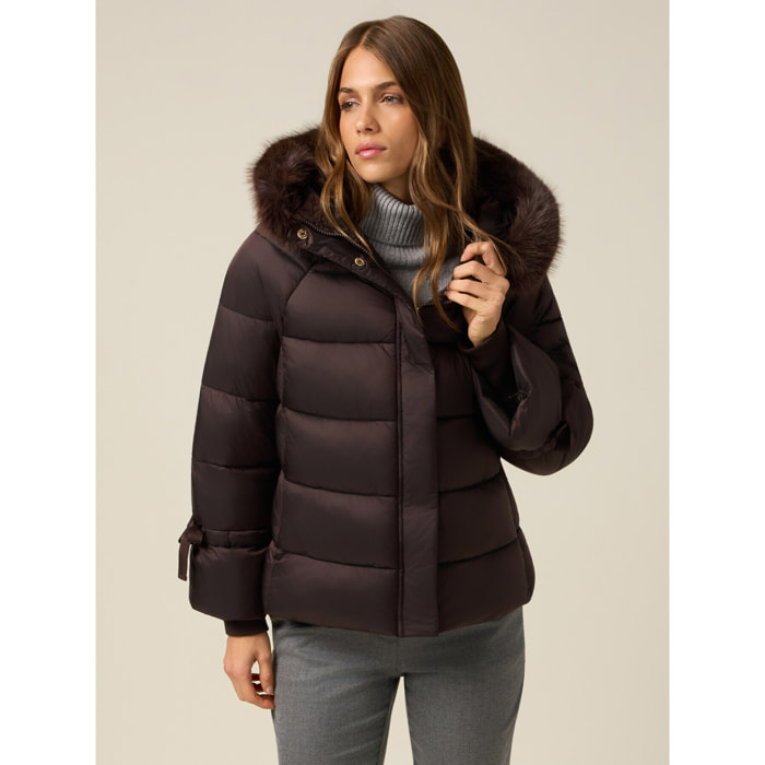 Oltre - Piumino con cappuccio e bordo peloso - Marrone