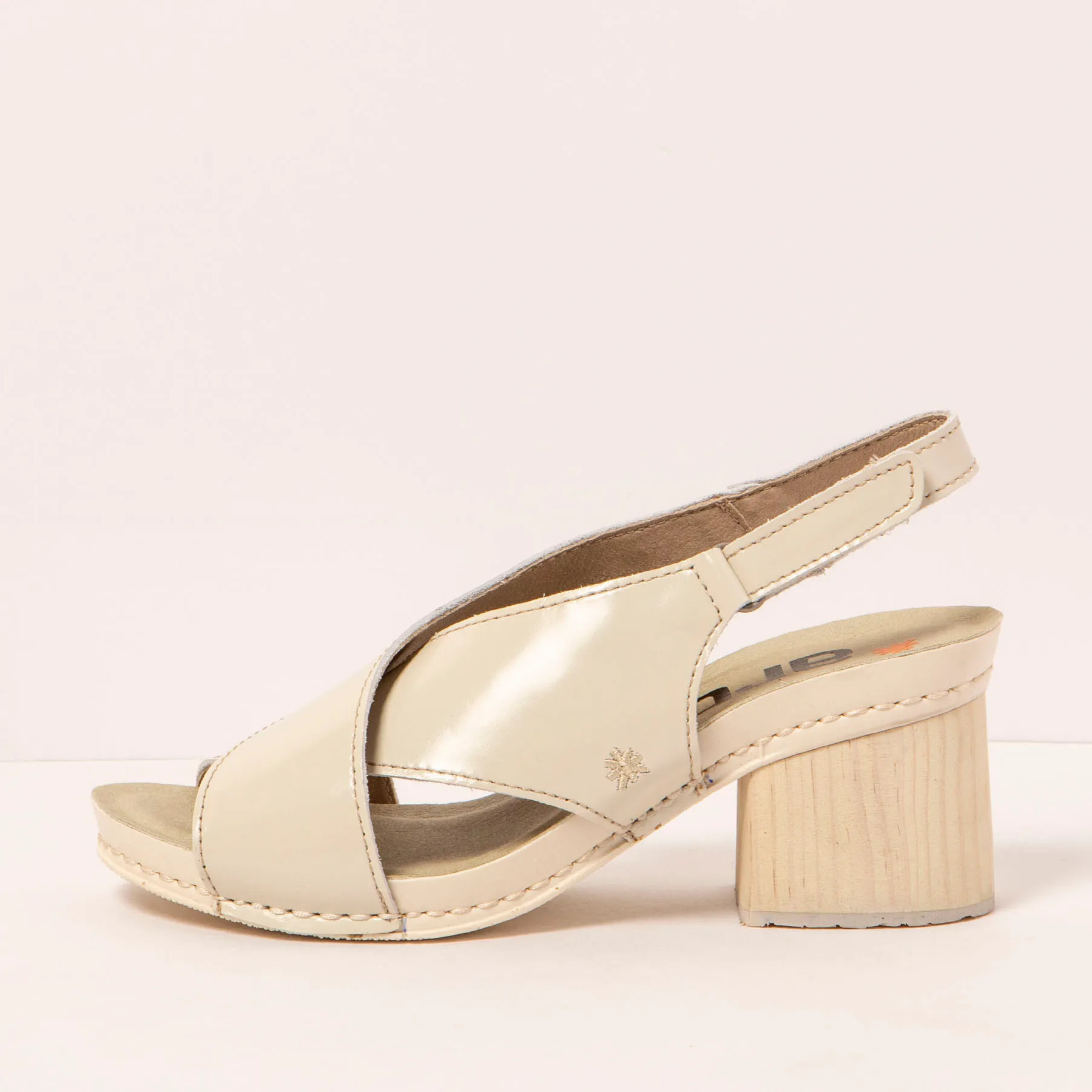 Sandalias con tacón 1878 NAPPA SHINNY CREAM/ I WISH color Cream