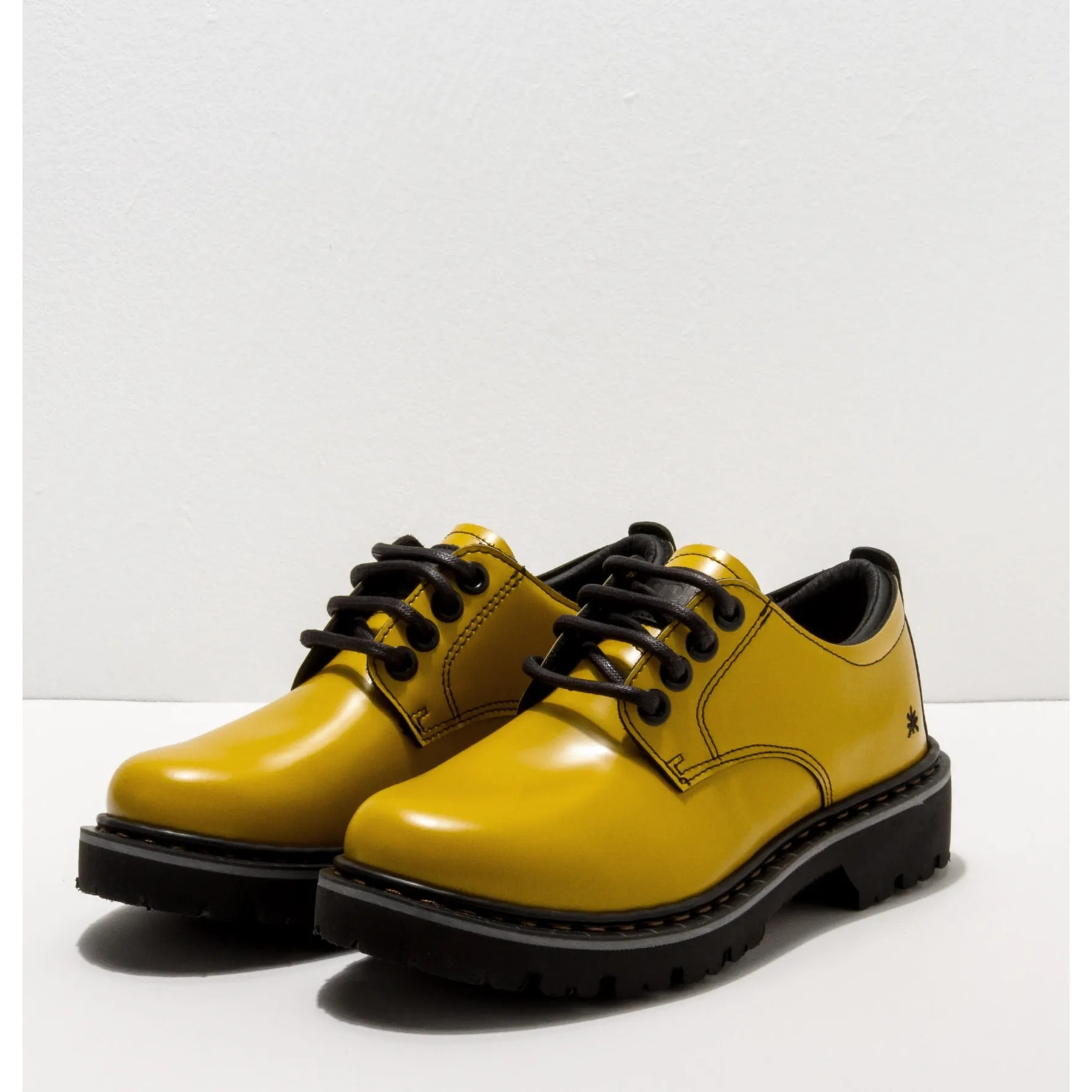 Zapatos C011 CITY YELLOW/ MARINA color Yellow