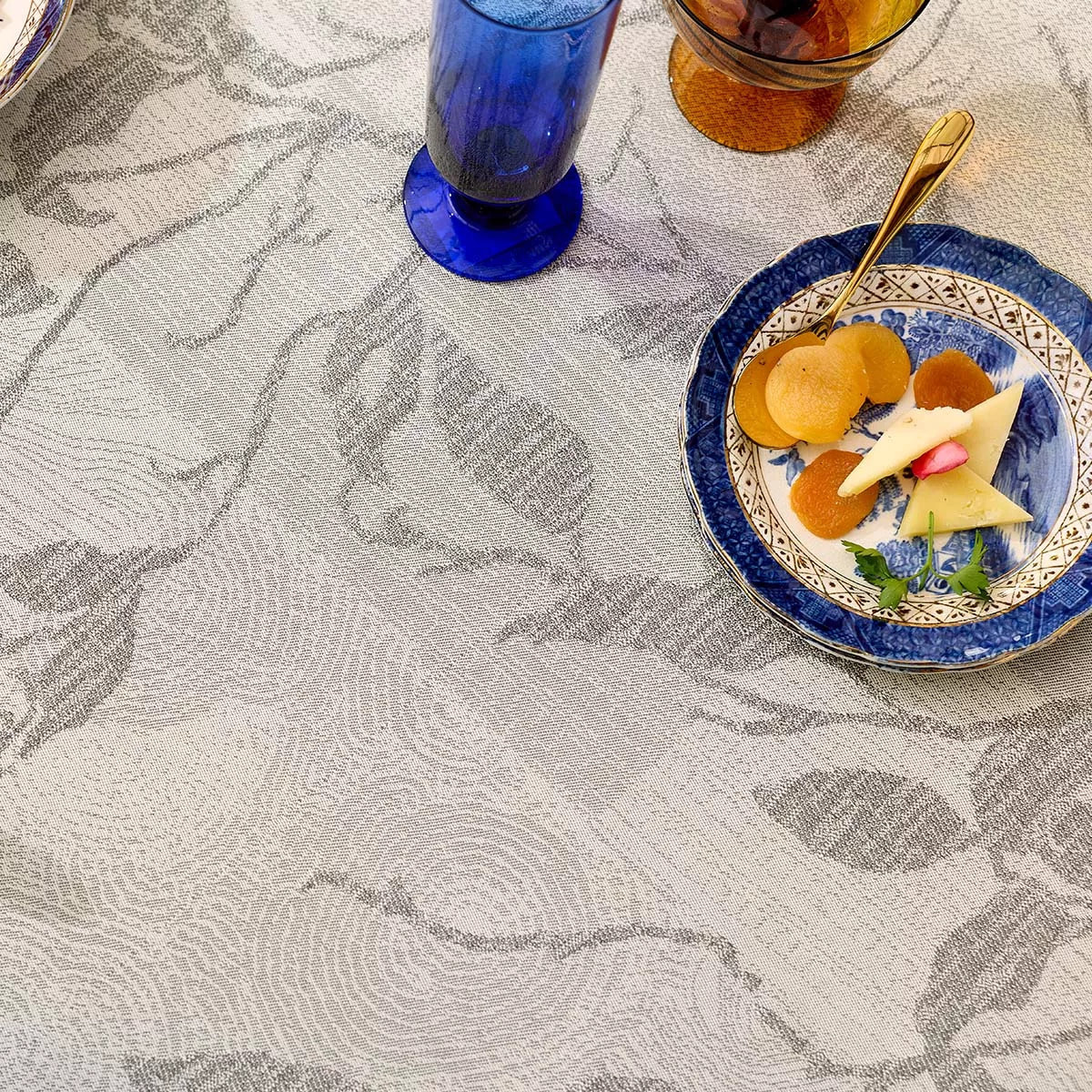 Nappe pur coton 220 g/m² motif jacquard gris anthracite Mille prunus silver