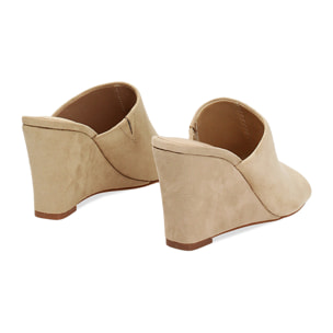 Mules punta abierta beige tacón 10,5 cm