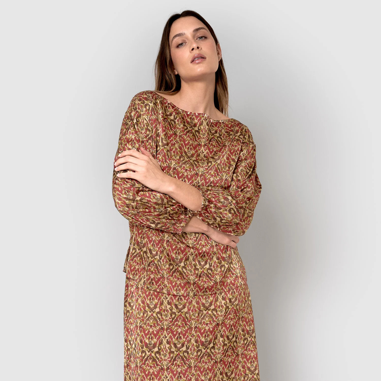 Blusa satén railay rojo