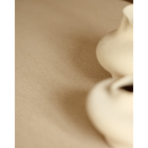Mesa de comedor ovalada de microcemento tono beige de varias medidas