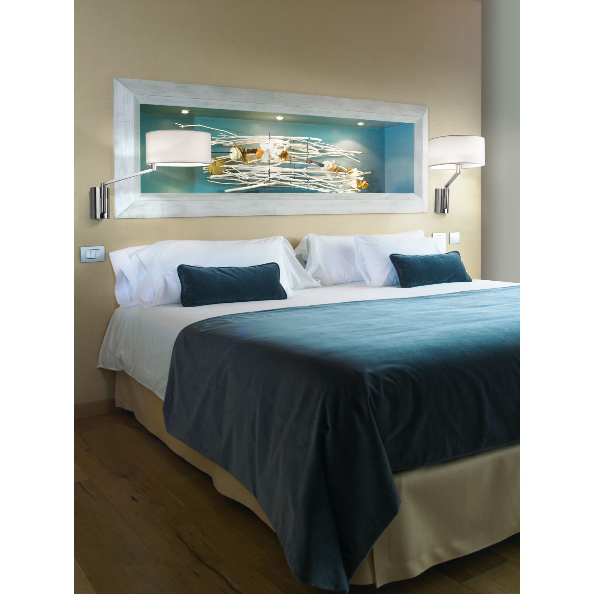 LEDS C4 Aplique Twist E27 60W Níquel Satinado