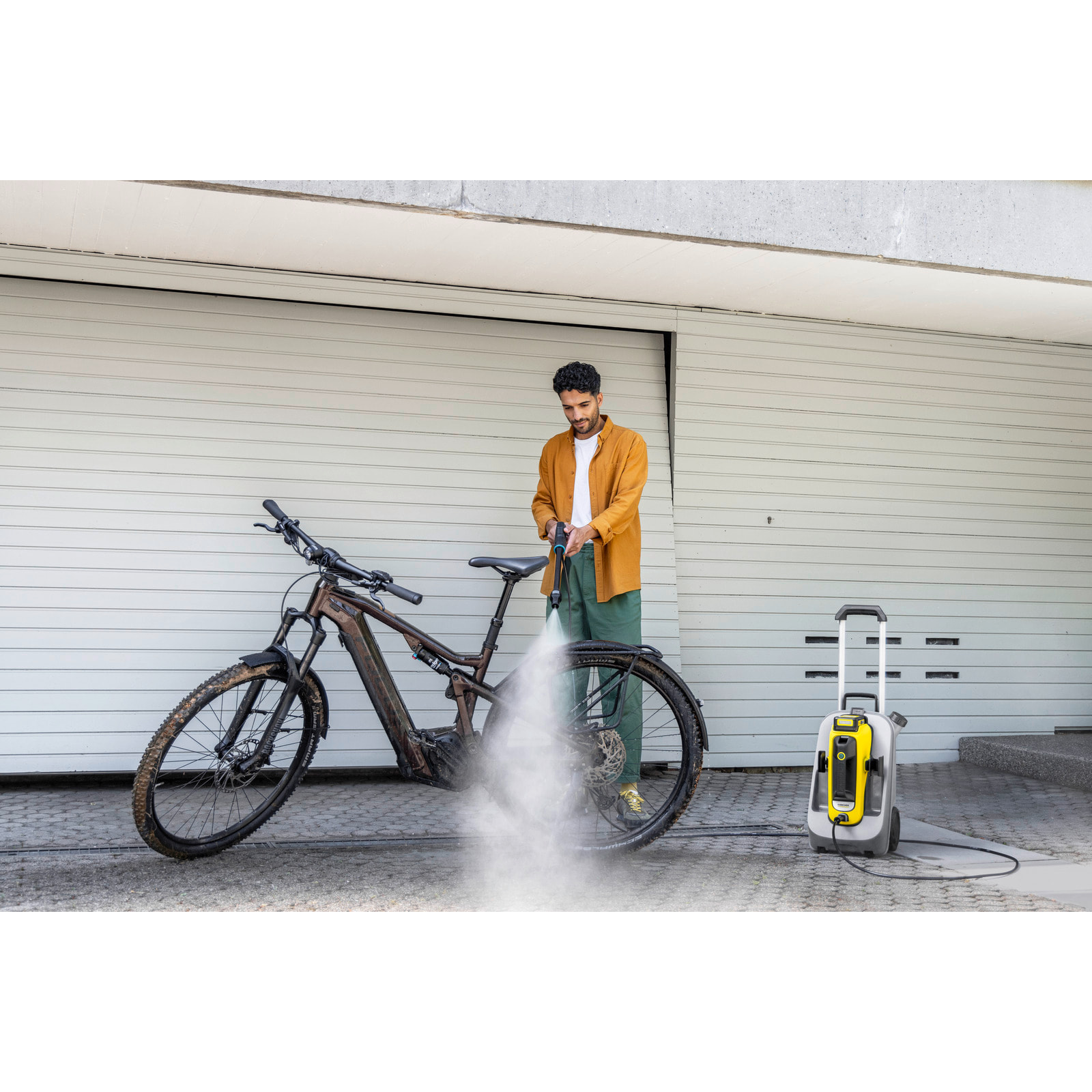 Nettoyeur mobile Karcher OC 6-18 Premium - Batterie 18V2.5 Ah- Chargeur