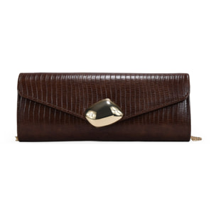 Bolso de fiesta marrón con solapa y aplique