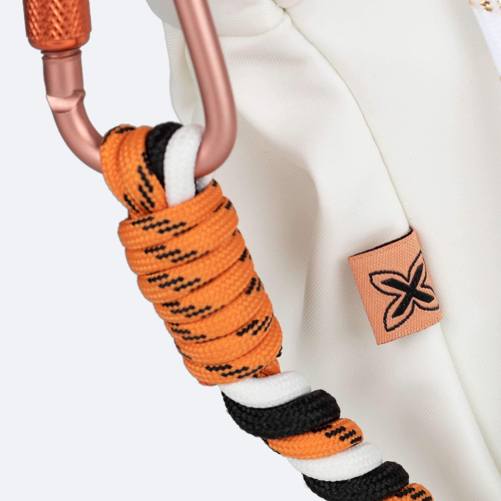 DEEP HOBO CROSSBODY WHITE