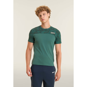 T-shirt camouflage con fondo tinta unita e logo cuore