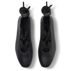 Bailarina plana Havana en napa con cierre de cordones