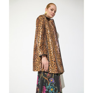 Cappotto con stampa leopardata e finiture in PU