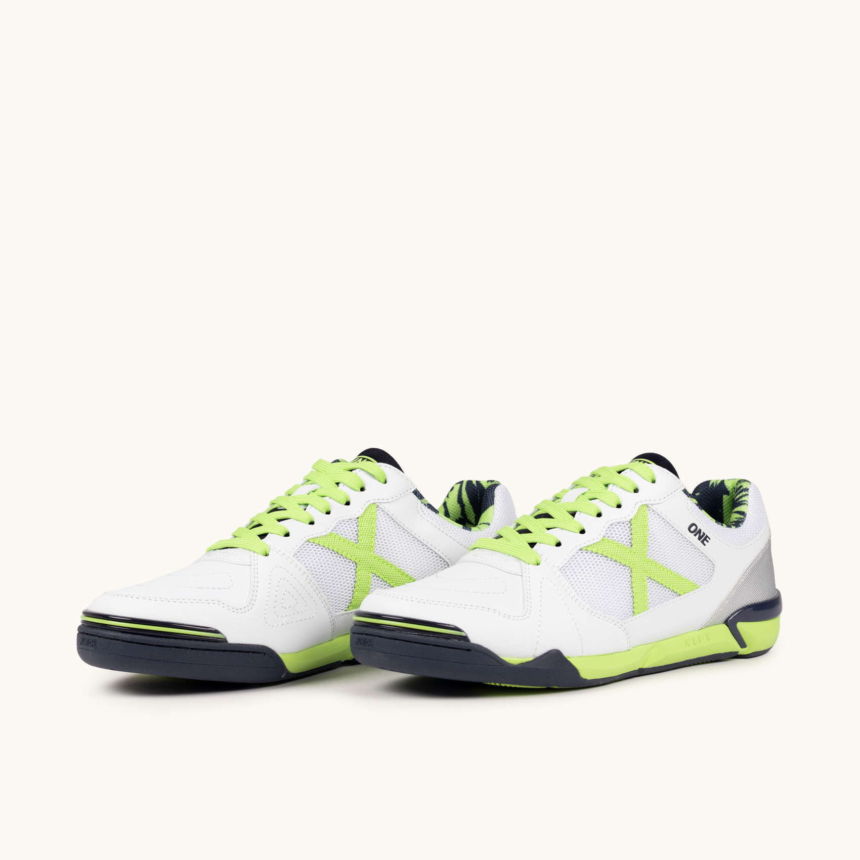 MUNICH ONE 77 Zapatillas de Fútbol Sala Ultra Ligeras Blanco y Verde Flúor