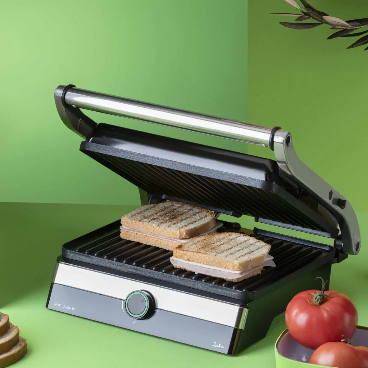 Parrilla eléctrica grill JATA JEGR1596 con placas rayadas (29 x 23,6 cm) antiadherentes. 2000 W