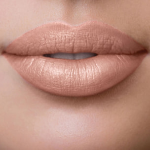 LIP SHOT Rossetto satinato dalla texture leggera ed avvolgente