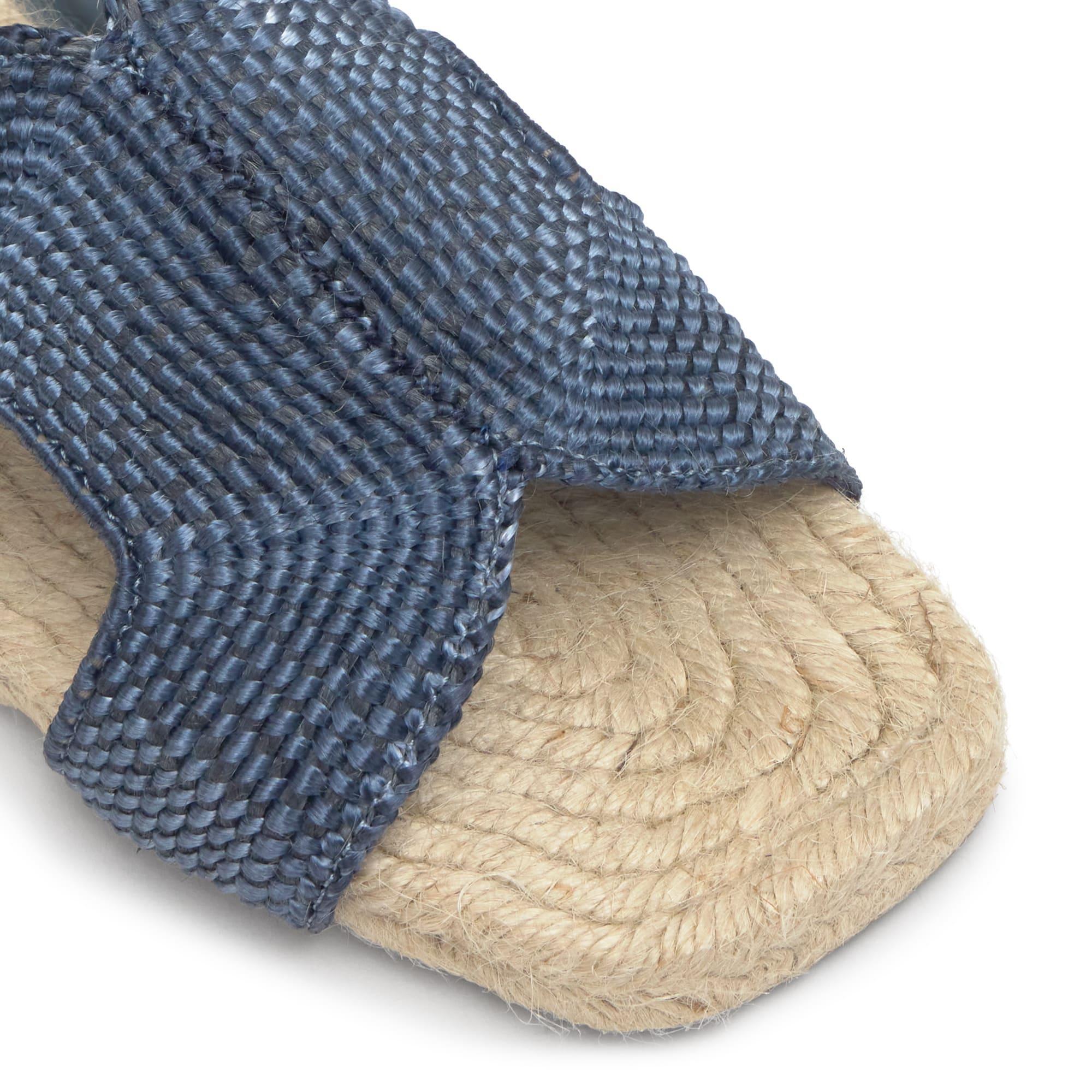 Sandalia plana Pura en rayón y lino trenzados con suela de yute cosida