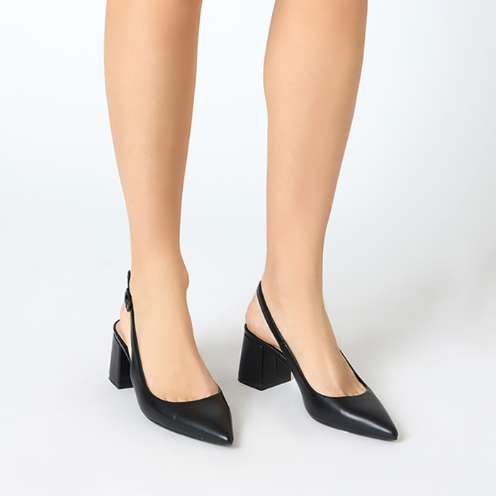 Décolleté slingback donna nere, tacco largo 6,5 cm