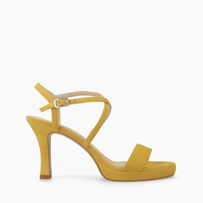 SANDALIAS AMARILLAS LESERA