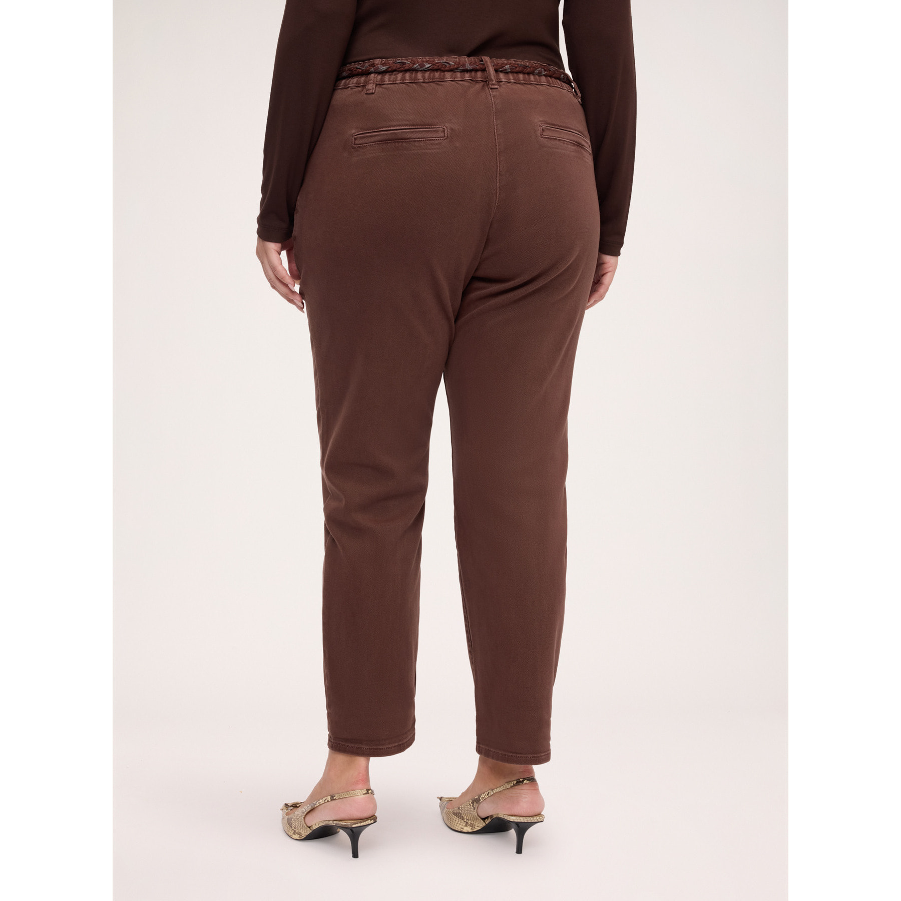Fiorella Rubino - Pantaloni chino misto cotone con cintura - Marrone