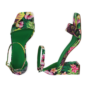 Sandalias con estampado de flores y tacón de 7 cm.