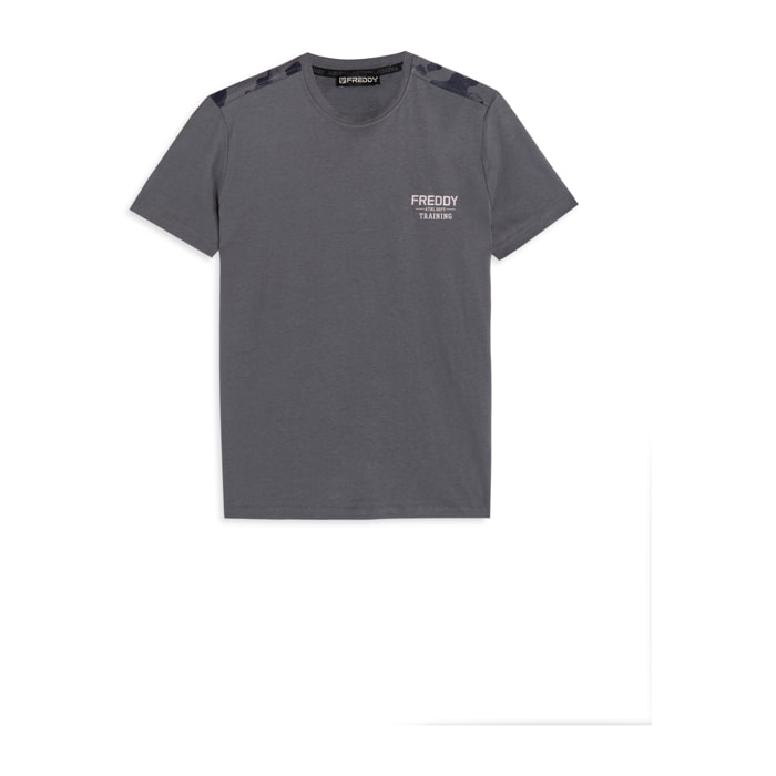 T-shirt con inserti camouflage e logo sul cuore