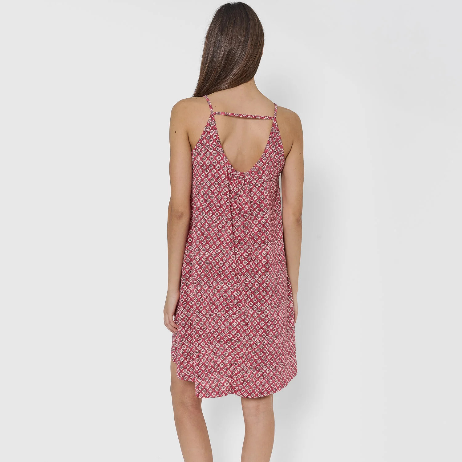 Camisón corto tirantes crepe neville fresa