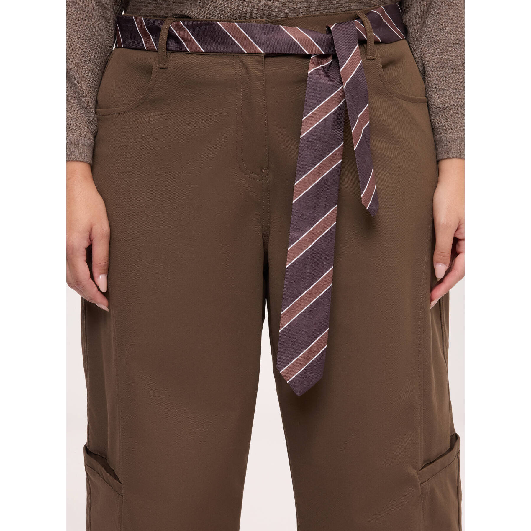 Fiorella Rubino - Pantaloni Cargo con cintura - Marrone