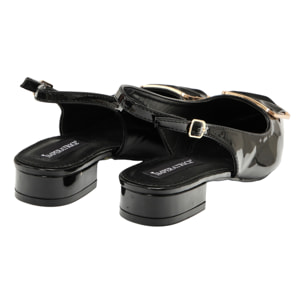 Ballerine in simil pelle verniciata con applicazione