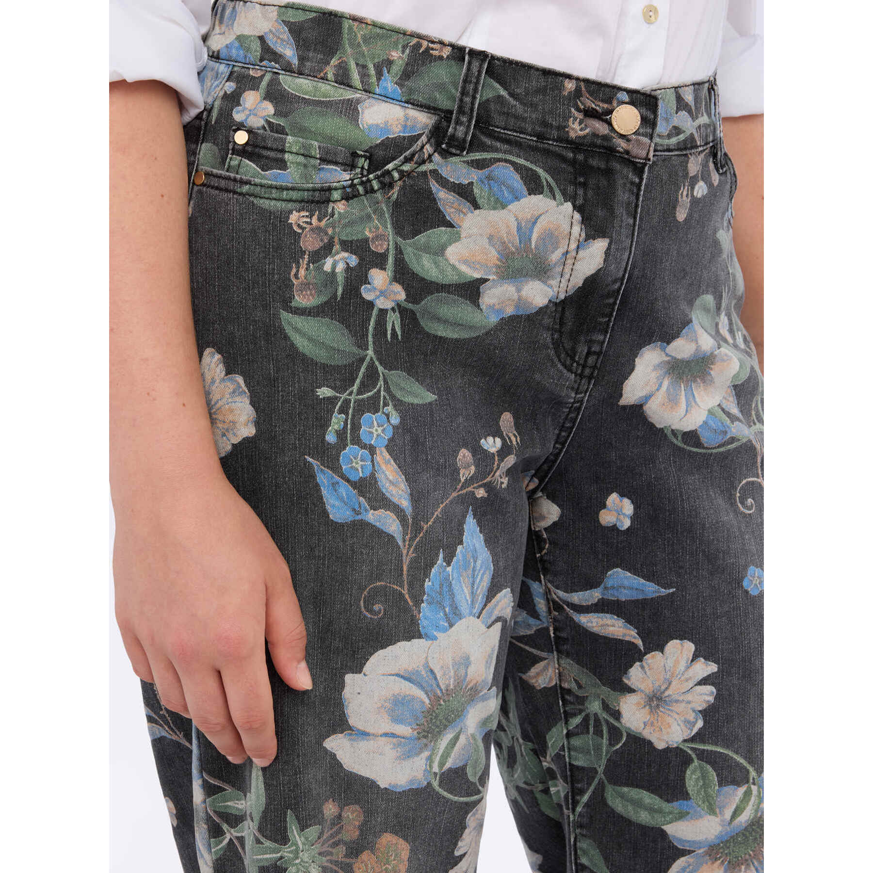 Fiorella Rubino - Jeans recortados con estampado floral - Negro