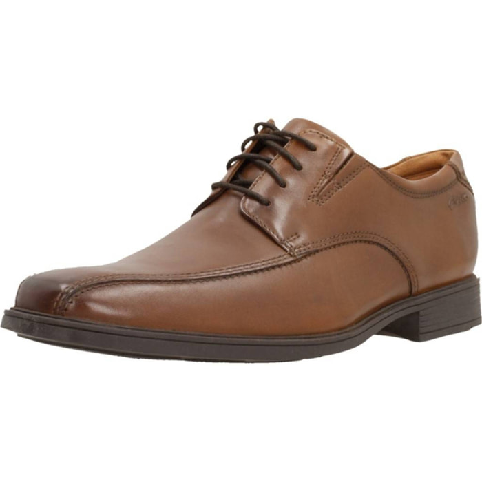 Zapatos de Vestir Hombre de la marca CLARKS  modelo TILDEN WALK Brown