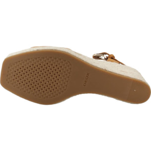 Sandalias Mujer de la marca GEOX  modelo D PANAREA C Brown