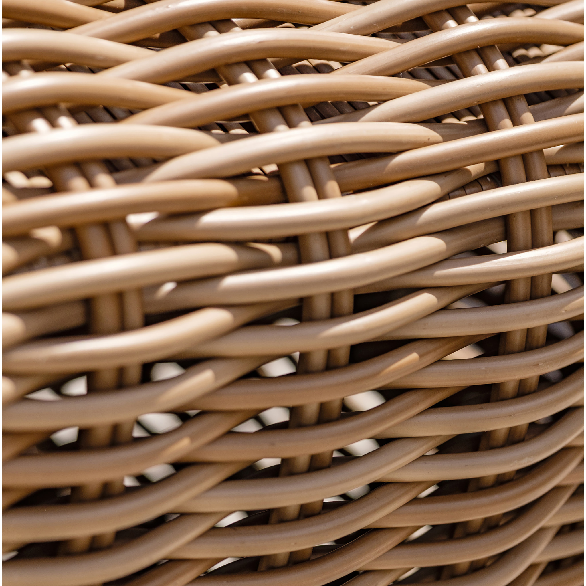 BORABORA - Table basse en résine tressée et plateau verre