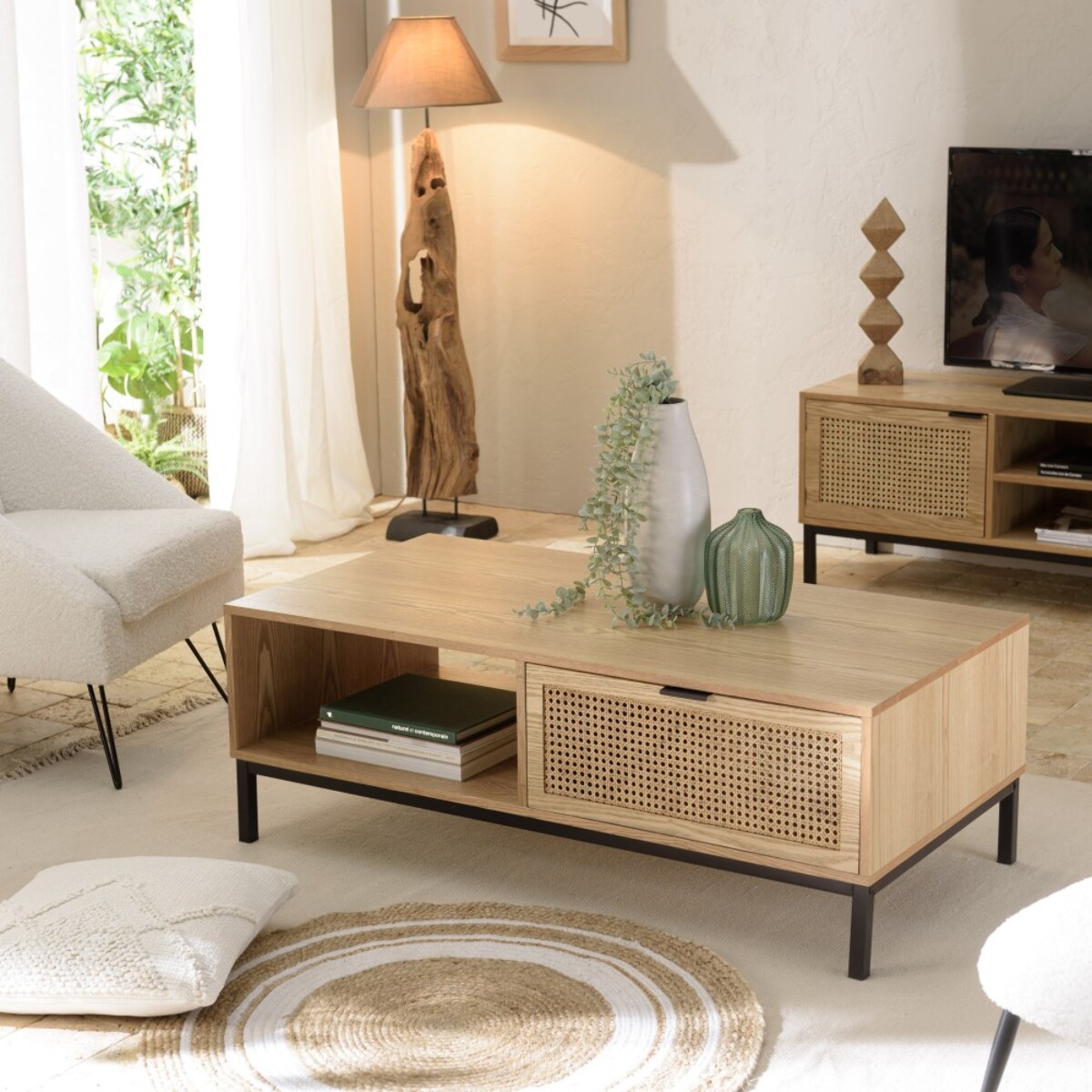 MARCEAU - Table basse 1 niche 2 tiroirs cannage naturel pieds métal noir