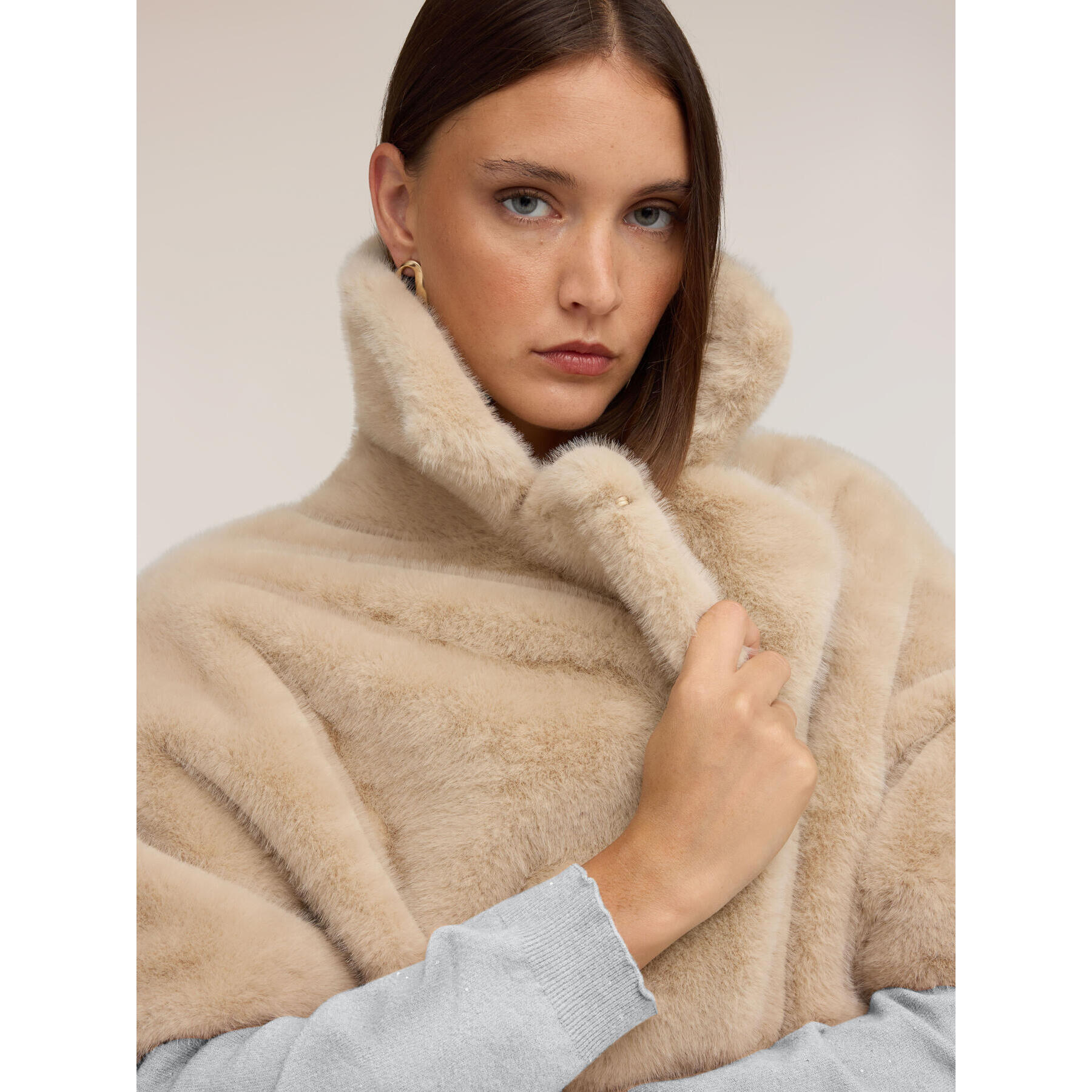 Motivi - Cappa effetto peluche con maxi collo - Beige