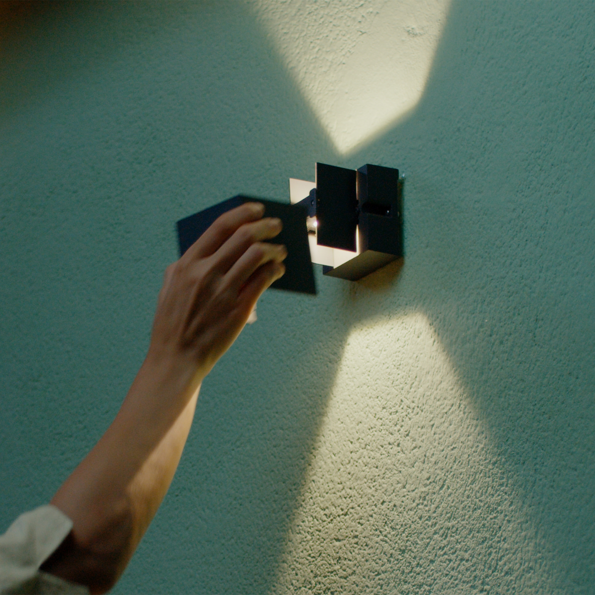 REX (2uds) Aplique Exterior LED con Haz de Luz Modulable IP54 Luz LED Blanco Neutro 4000K 5.2W y 350lm Gris Urbano